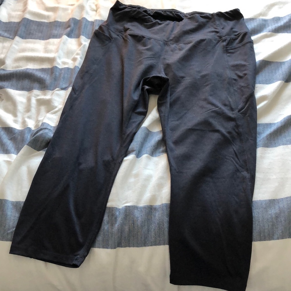 Gray crop leggings high waist size XL